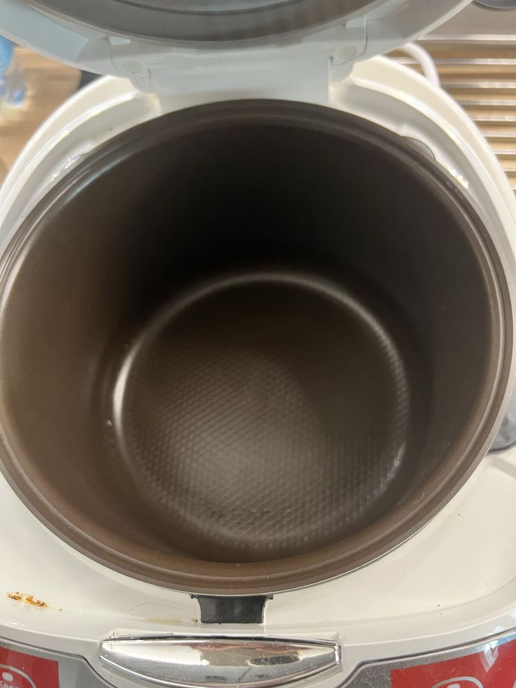 Garnek multicooker