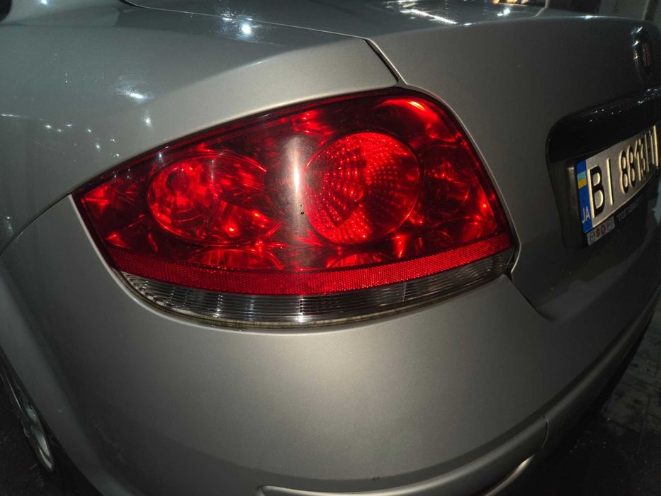 Fiat Linea 2013 рестайлінг (1.4 77 к.с.) Газ/Бензин - Ідеальний стан