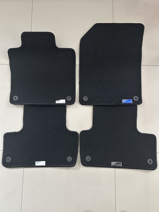 Oryginalne welurowe dywaniki Volvo XC60 2024r