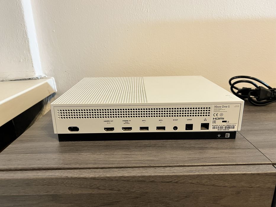 Xbox One S 1TB Pad series X