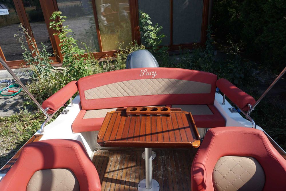 Łódź motorowa ACQUAVIVA BOATS. Silnik Yamaha 115