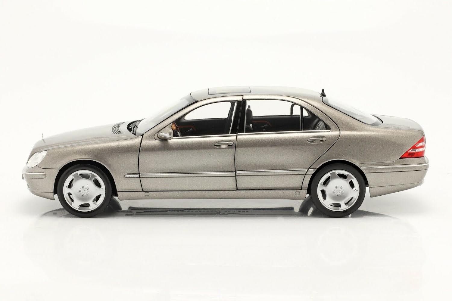 1/18 модель Mercedes-Benz S600 (V220) NOREV