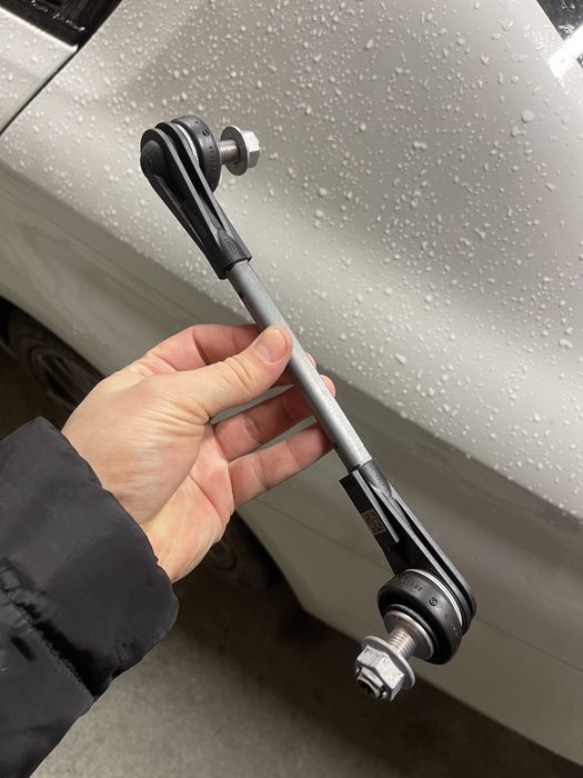 Тяга стійка стабілізатора BMW G30 G31