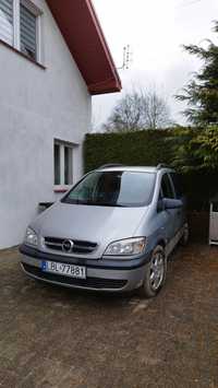 Opel Zafira a 1.6 benzyna