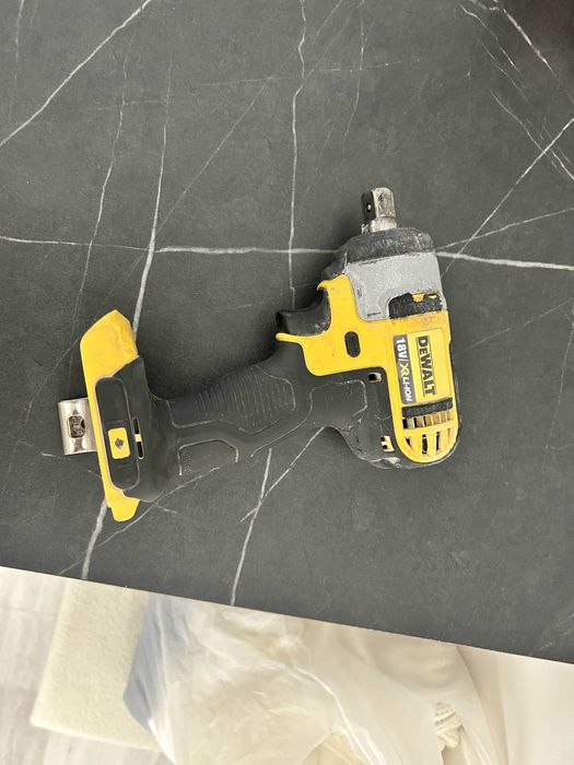 OKAZJA! Dewalt DCF880 – klucz udarowy 18V XR, sprawny