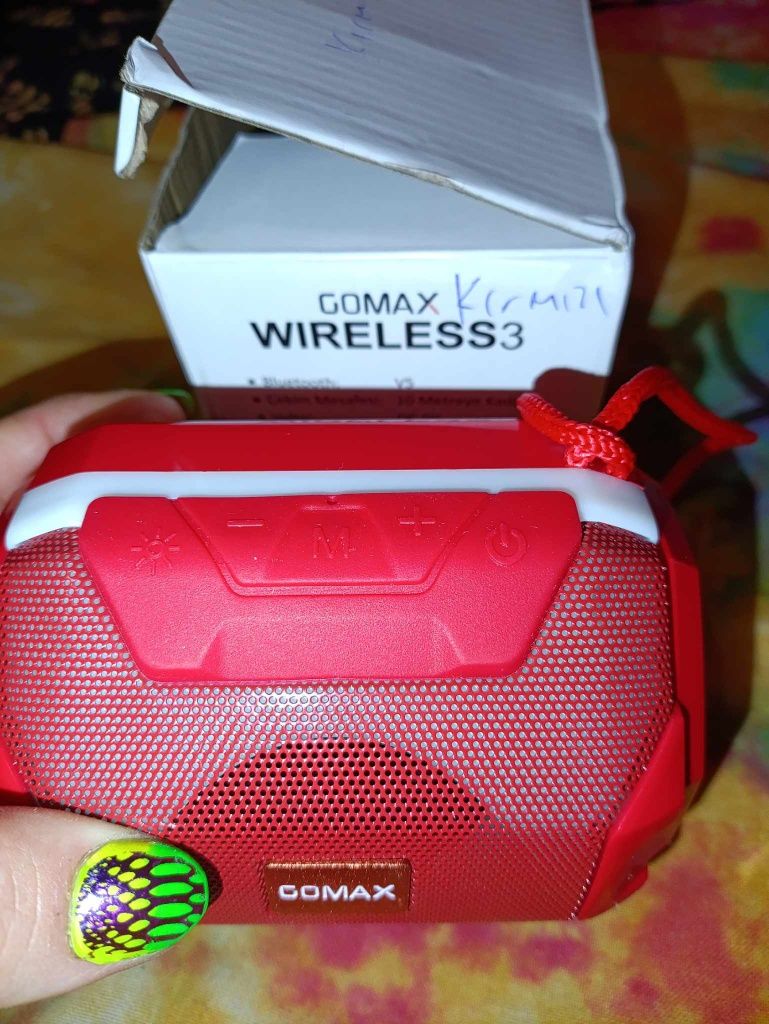 Портативная блютуз колонка Comax wireless3 с подсветкой 400 грн.