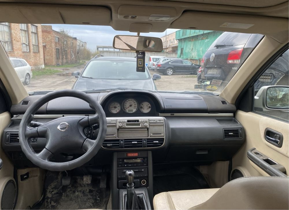Розборка Nissan X Trail T-30 запчастини Нісан ікстрейл Шрот 2.2 / 2.5