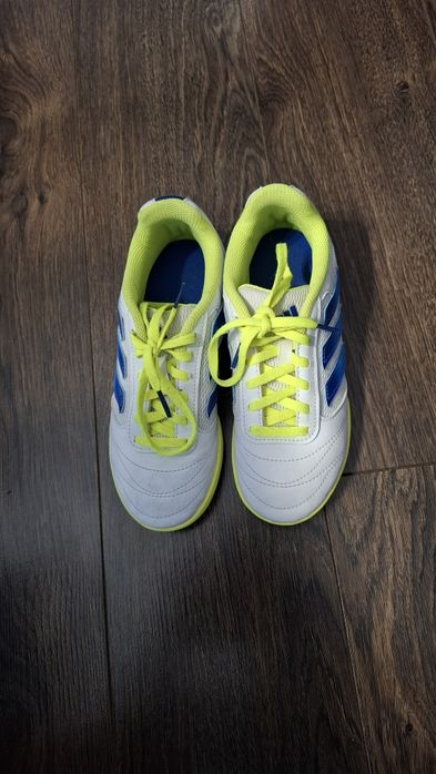 Buty sportowe  Halówki Trampki