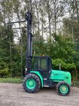 Wózek widłowy terenowy JCB rok 2005