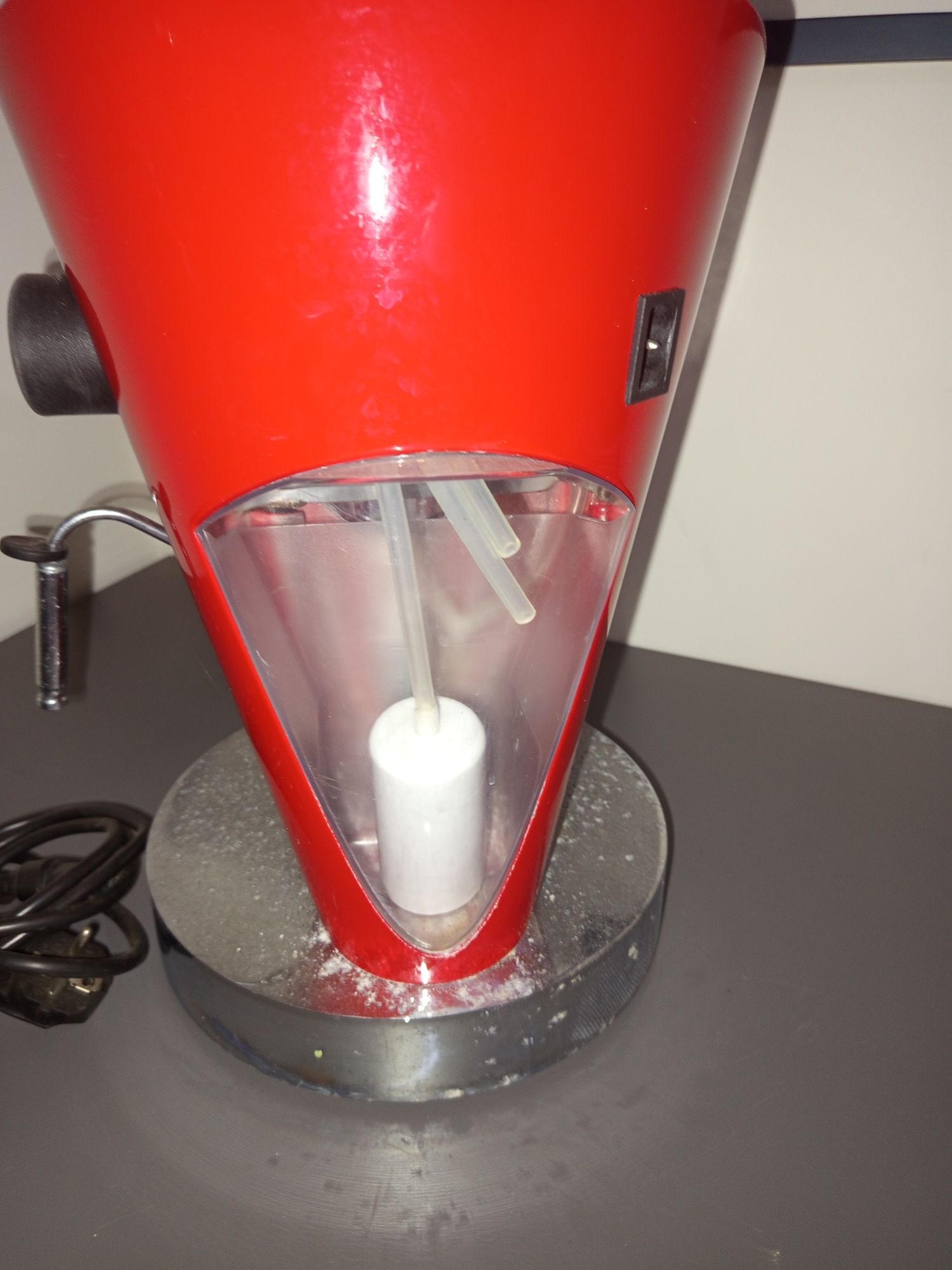 Máquina de café colecionável da Bugatti