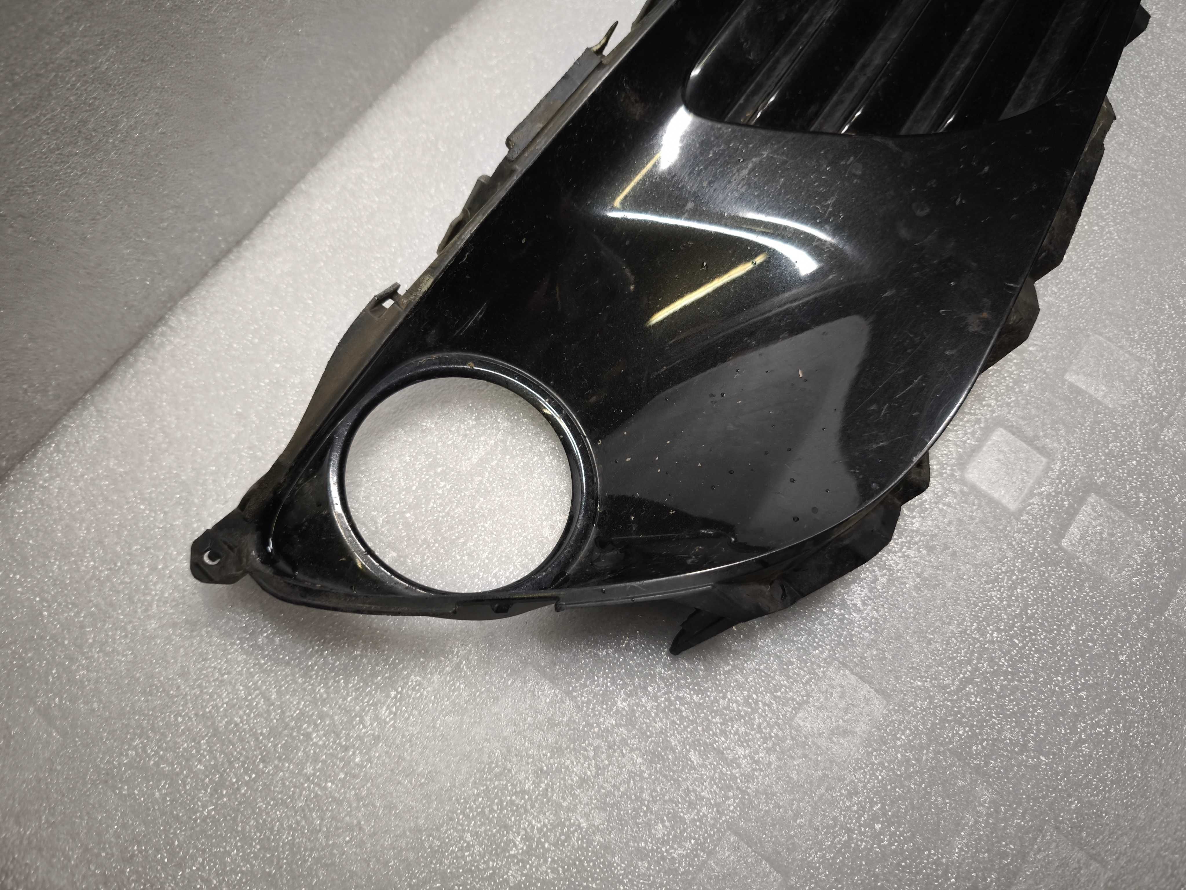 Kratka zderzaka lewy przód przednia TOYOTA AURIS II LIFT 2015