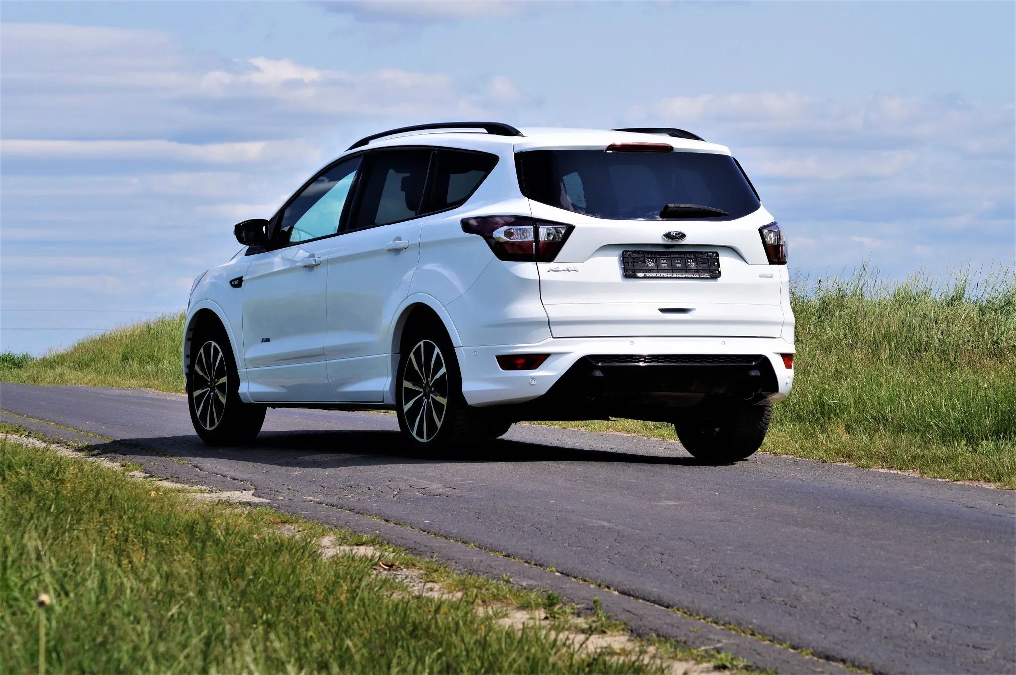Ford Kuga ST-line piękna bezwypadk. KAMERA 4x4 AUTOMAT panoramadach