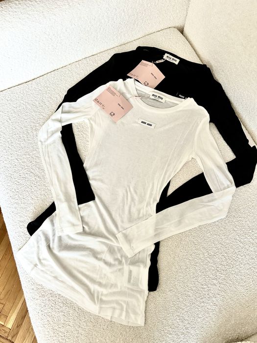 Напівпрозорий подовжений лонгслів miumiu