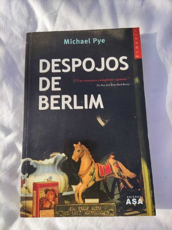 Livro - Despojos de Berlim (Portes incluídos)