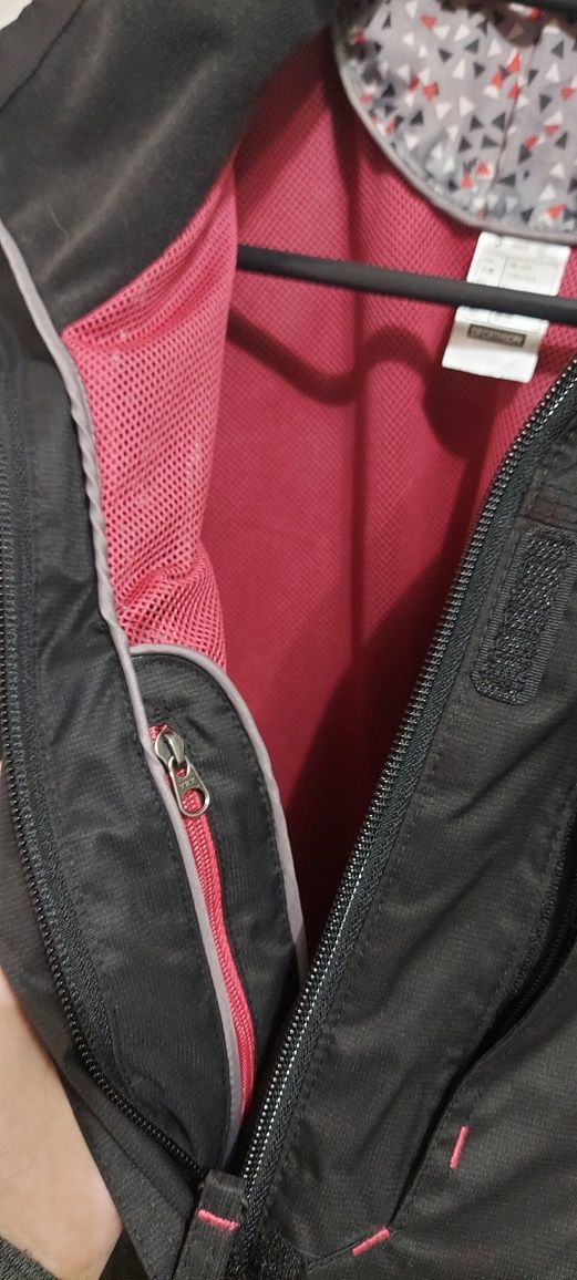 Kurtka damska Quechua przeciwdeszczowa L 40 stan idealny