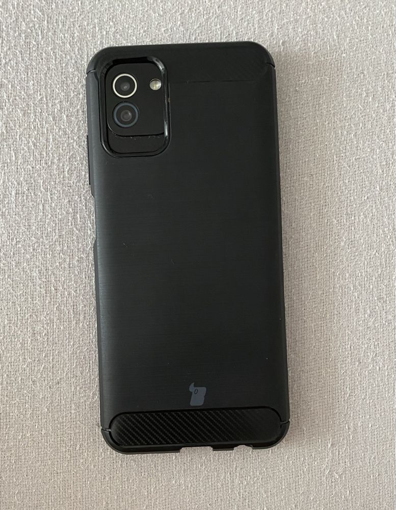 Samsung Galaxy A03 64GB w stanie bardzo dobrym  + wytrzymały case