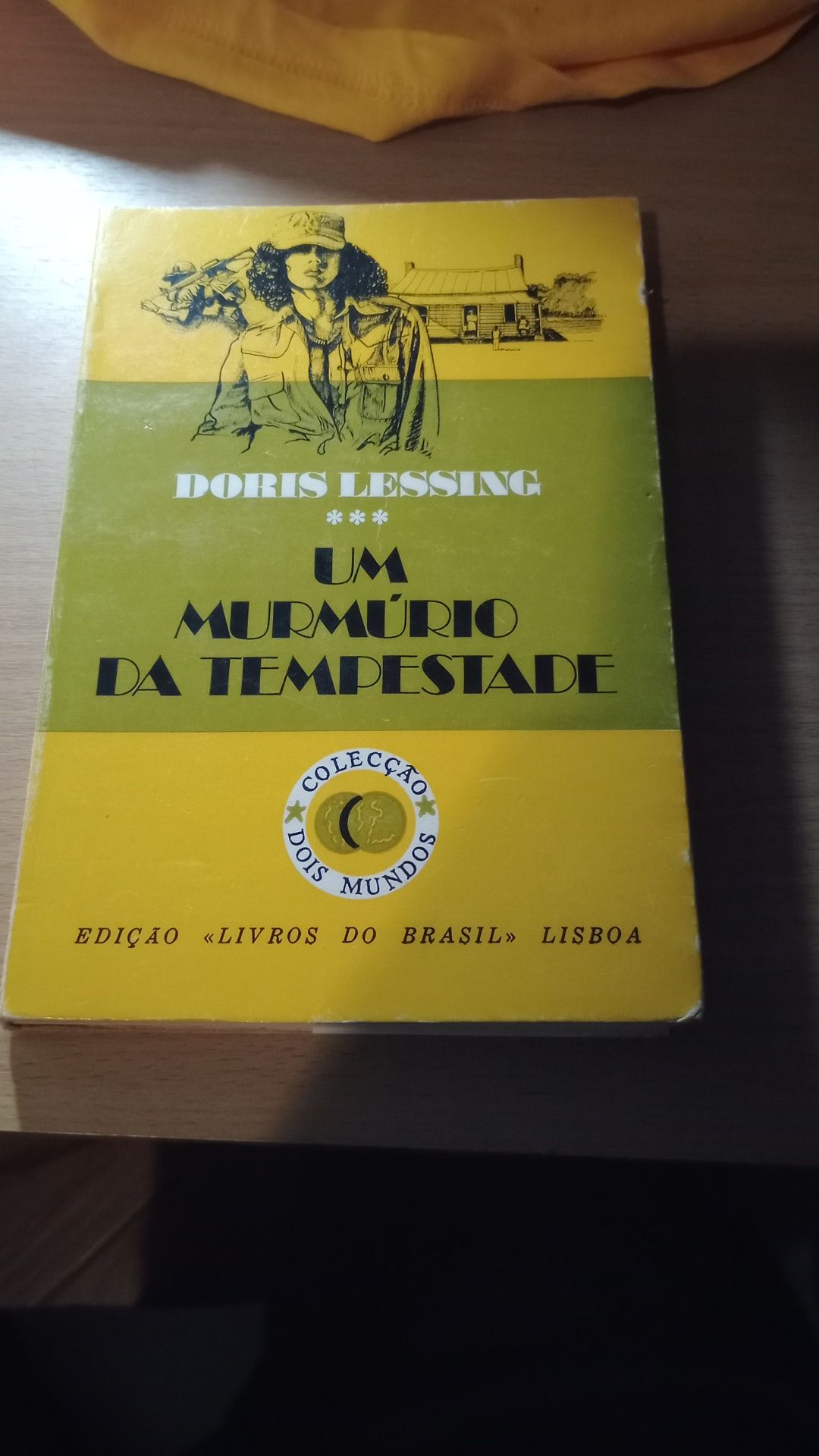 Livro antigo história