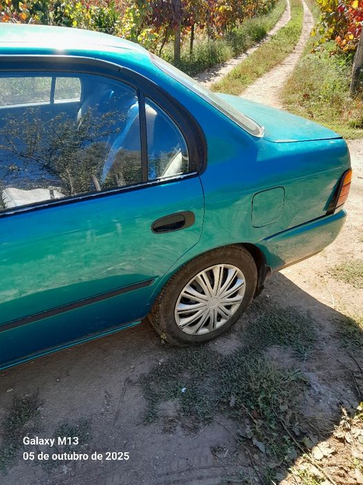 Toyota Corolla para peças ou inteiro