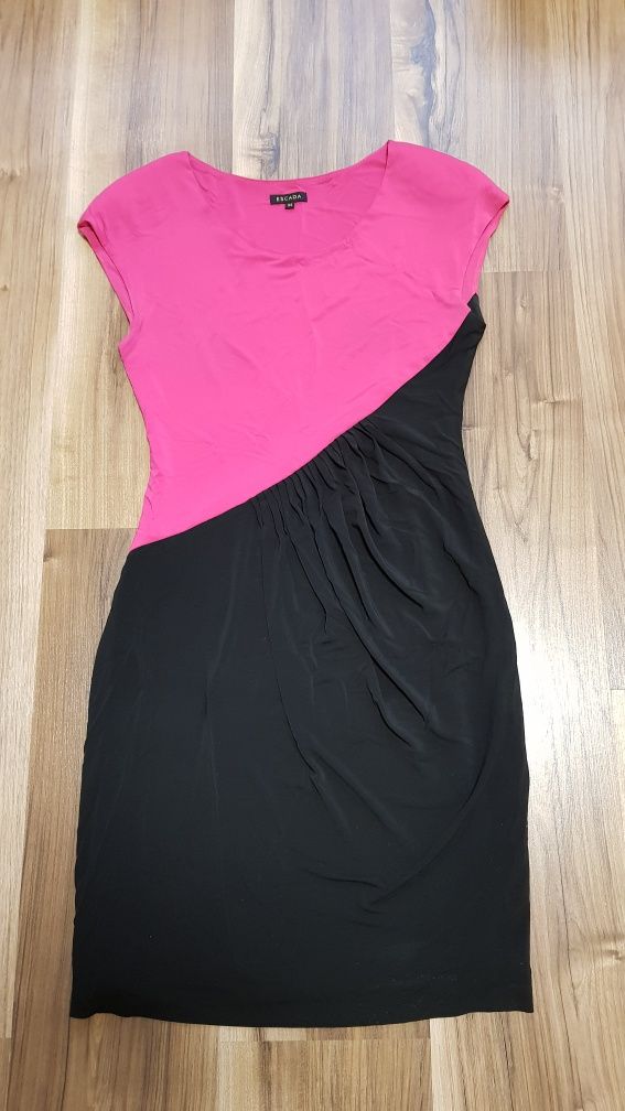 Платье трикотажное, бренд ESCADA