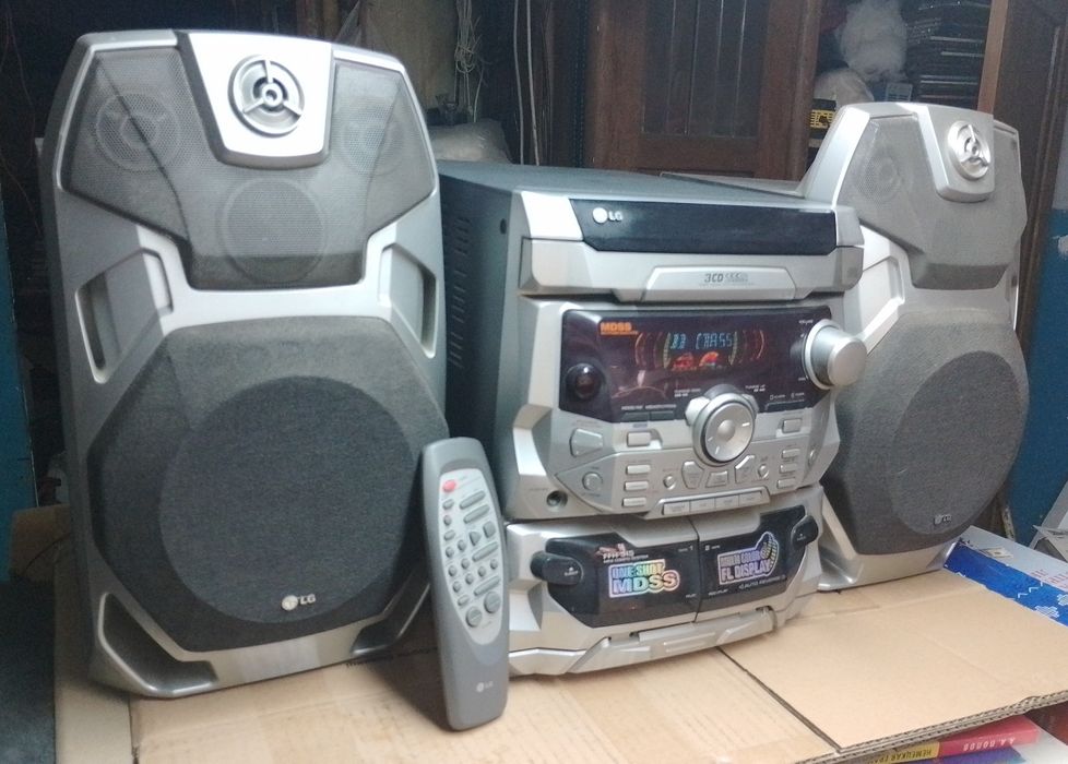 Музыкальный центр lg 100 Watt