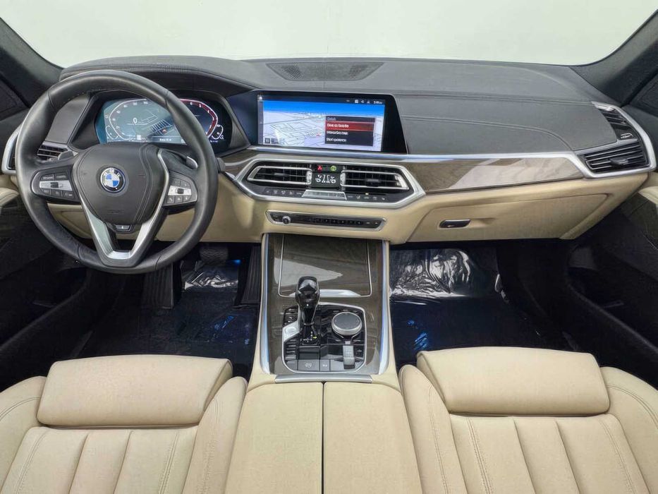 BMW X5 xDrive45e      2022