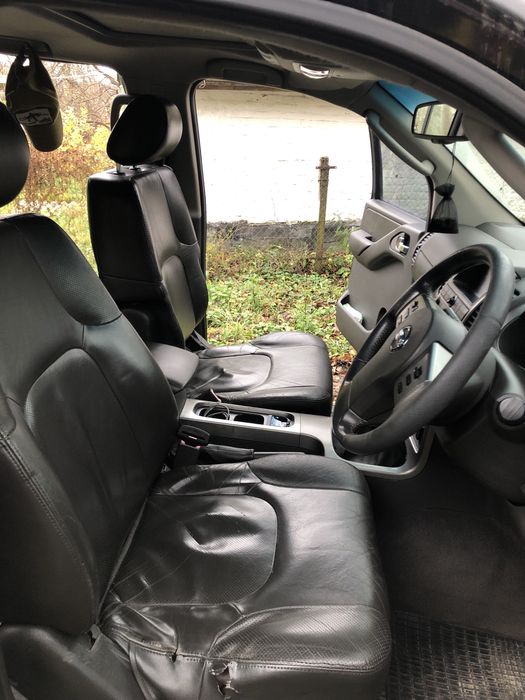 Продам Nissan Navara D40