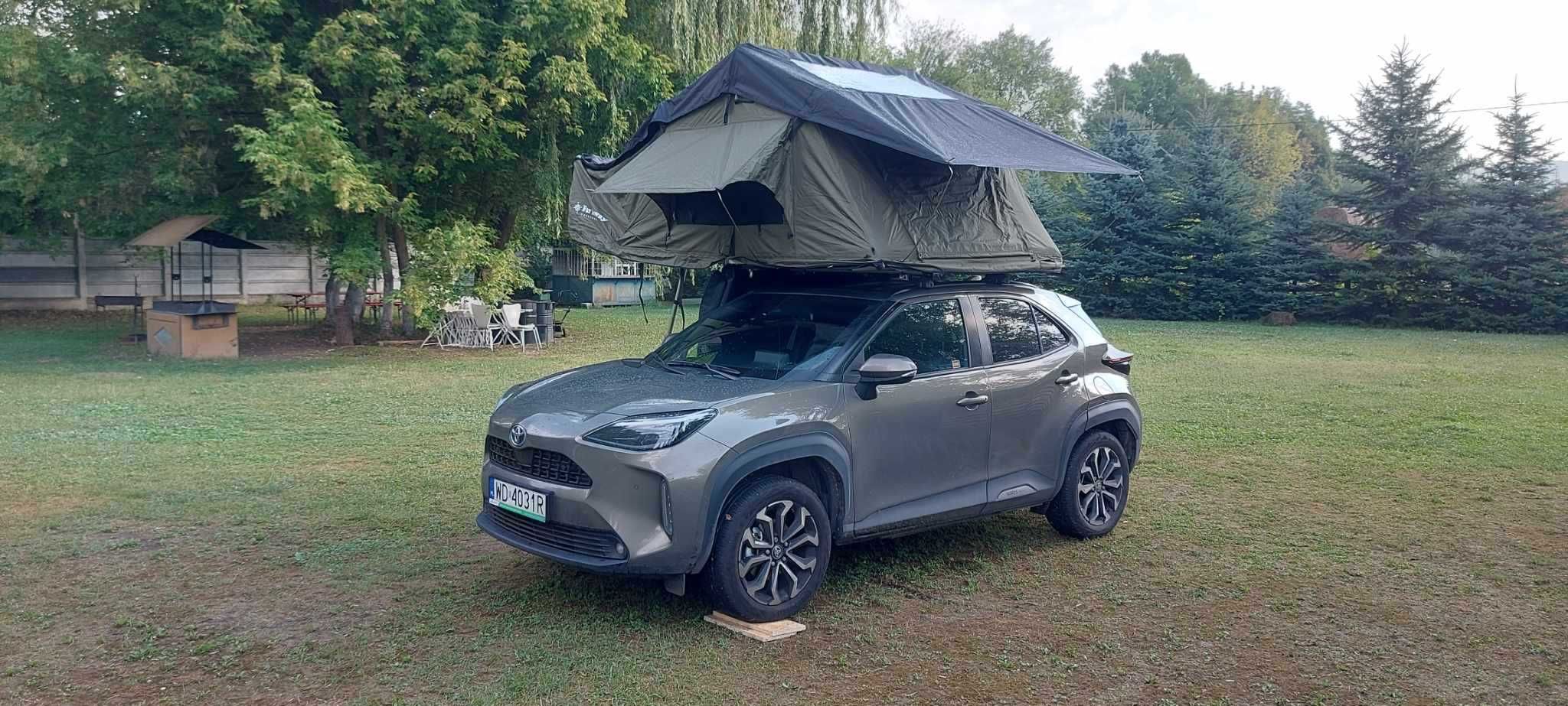 Namiot dachowy miękka obudowa - jak nowy, 160cm szerokości