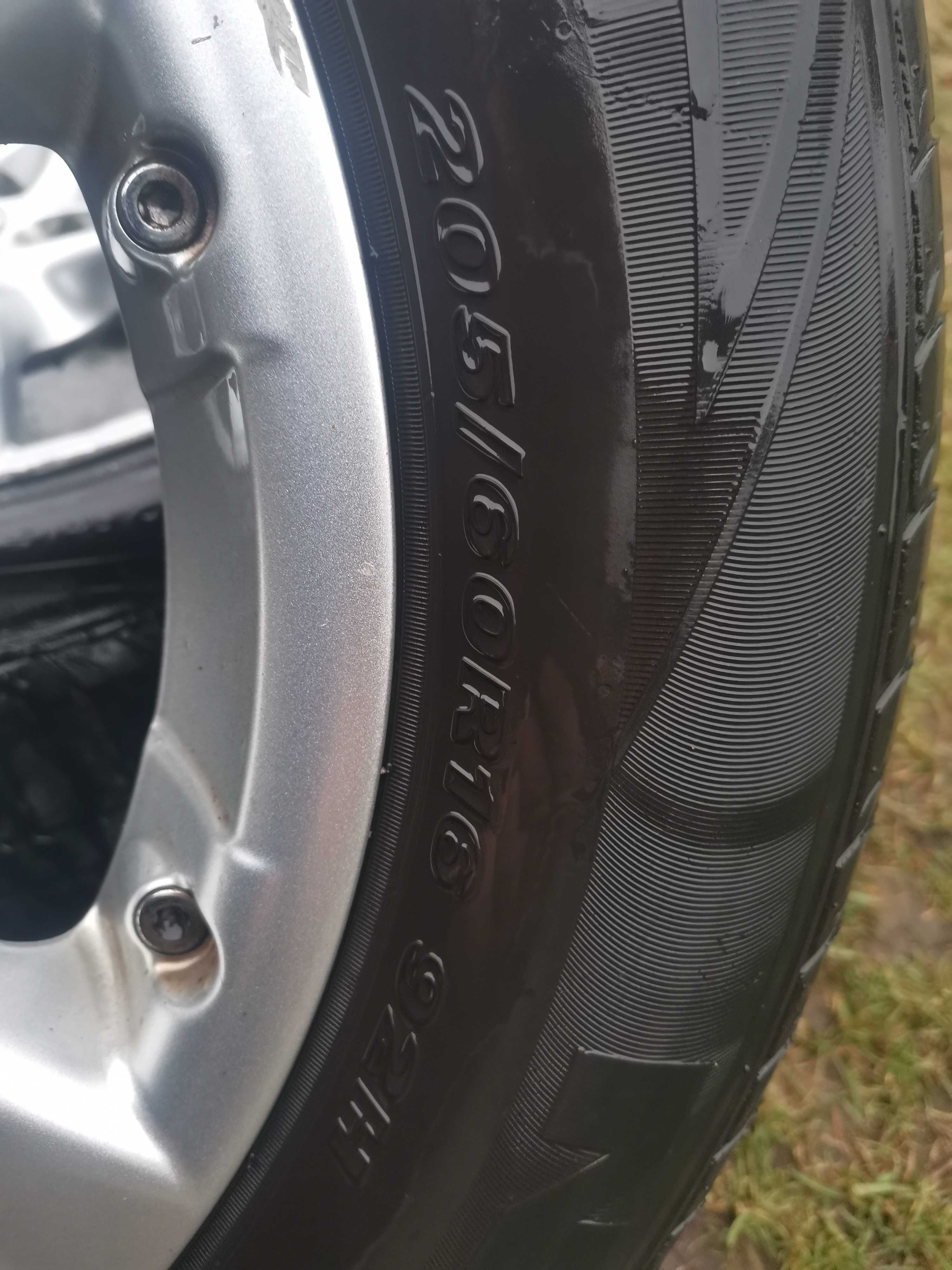 Alufelgi 16" 5x112 wraz z oponami letnimi Nexen Nblue