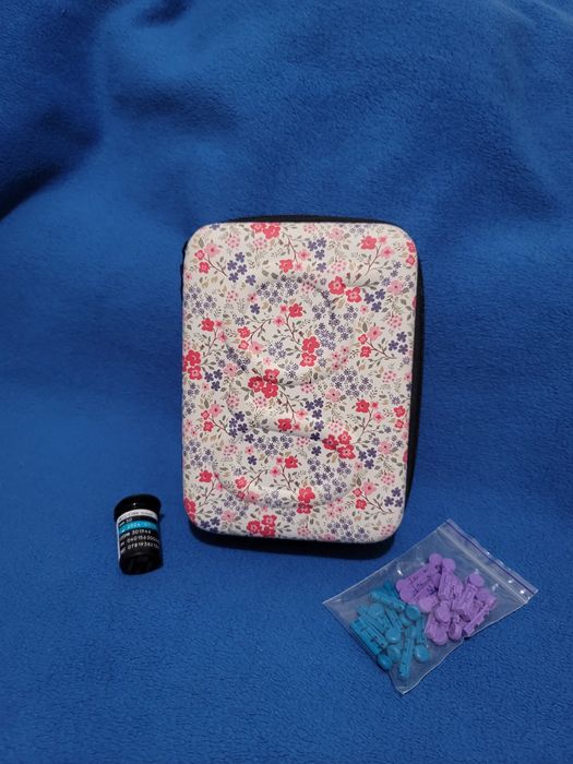 Діабетичний дорожній пенал Glucology для засобів діабету