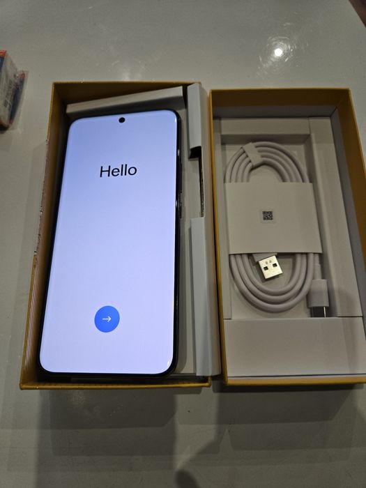 Smartfon Realme 14 Pro+ 5G 8/256GB Czarny nowy