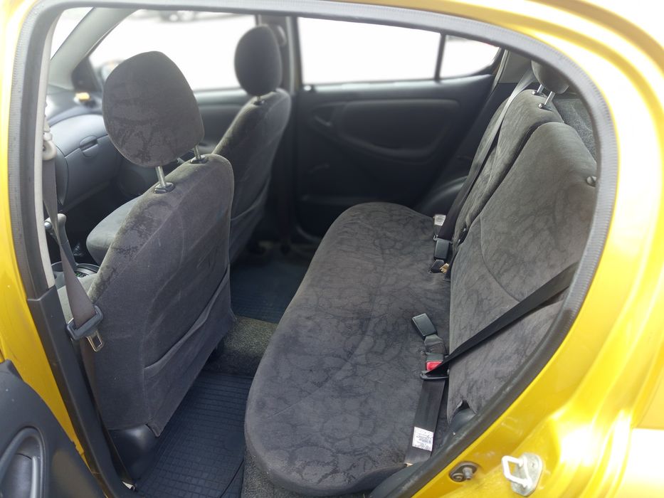 Продам Тойоту ярис 1.3 АВТОМАТ