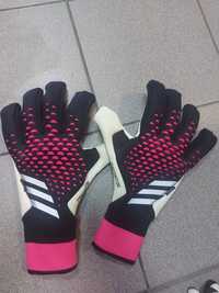 Воротарські рукавички Adidas Predator Pro Fingersave роз 11.5
