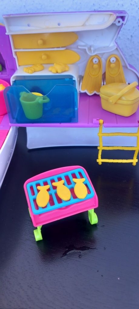 Vendo barco do piny pon com uma boneca