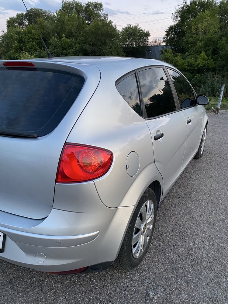 Seat Altea, 1.6 газ/бенз, кондиционер, переоформление