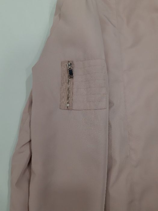 Женская куртка, размер S