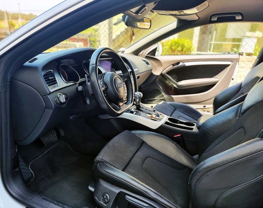 Audi A5 2.0TDI S-LINE FULL EXTRAS