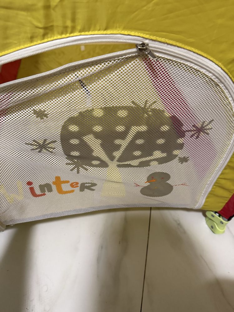Łóżeczko turystyczne dwa poziomy materac