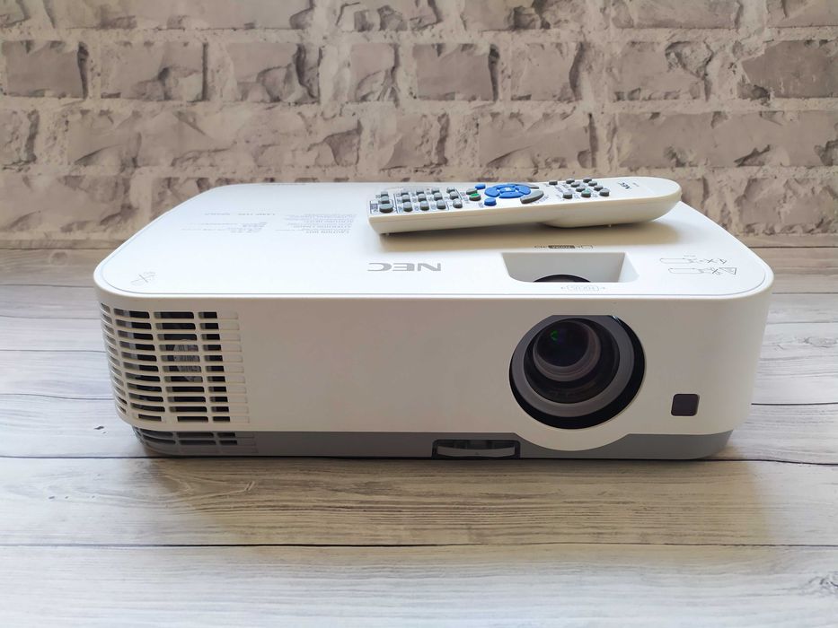 Проектор NEC ME331W 3LCD 3300 Lm, 1280 х 800, лампа 888 год