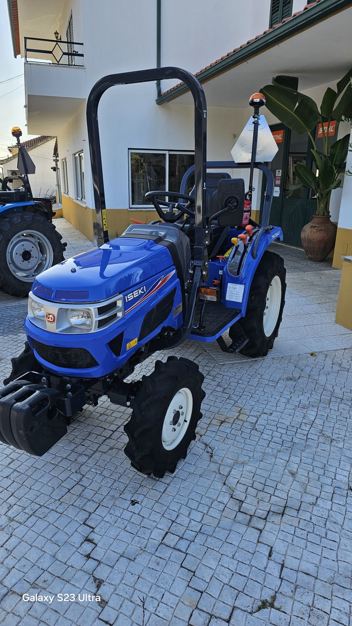Tractor Iseki TM3247