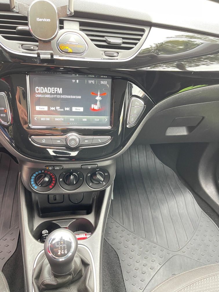 Carro Opel corsa