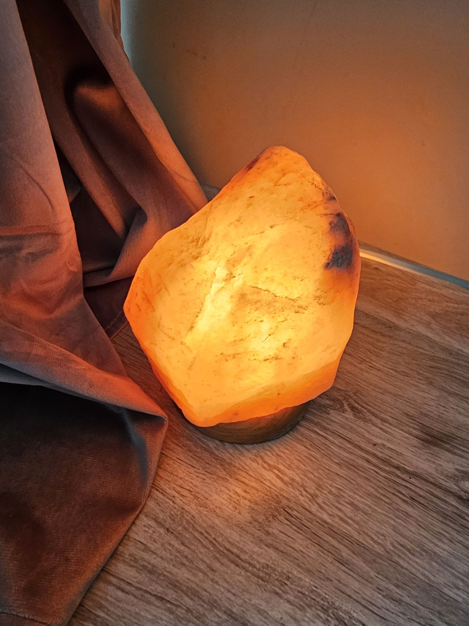 Lampa solna w pełni sprawna