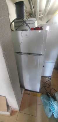 Lodówka indesit  140/55