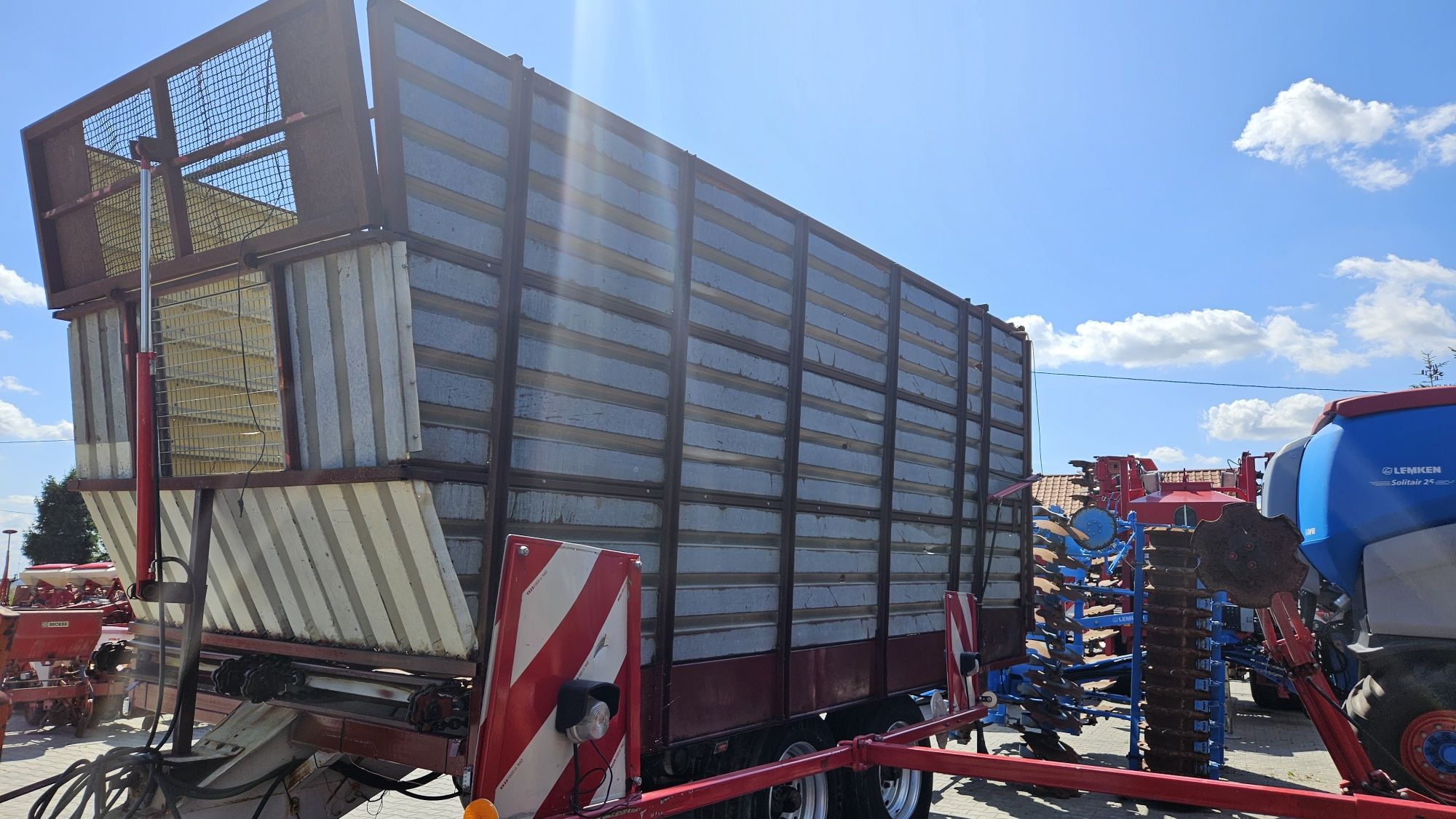 Przyczepa objętościowa rozrzutnik Annaburger Fortschritt 30m Transport