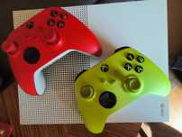 Konsola Xbox One S 500 GB + 2 Pady | Blu-Ray | 4K UHD | OKAZJA!