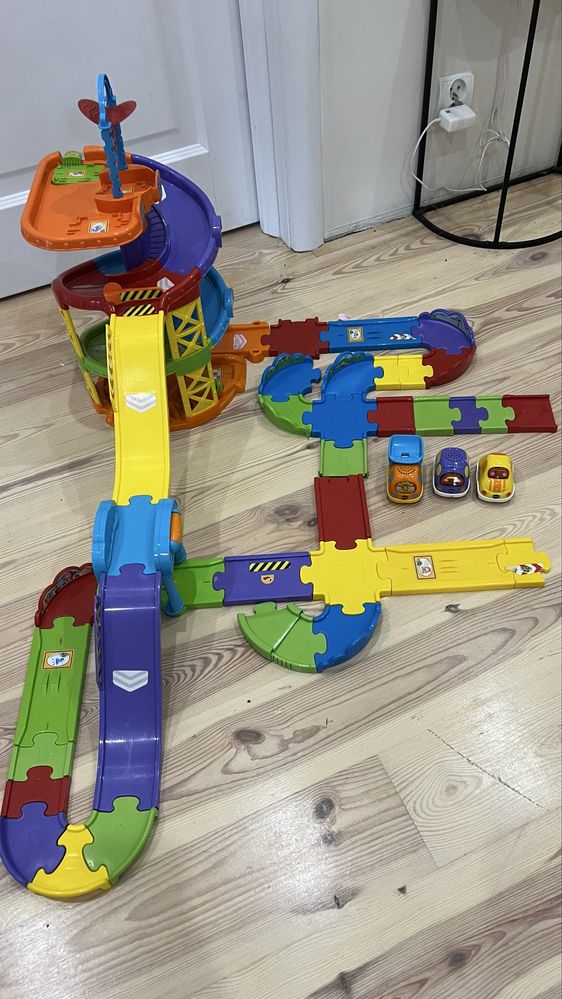 Tot tut autka Vtech zestaw zjezdzalnia, tor, 3 autka