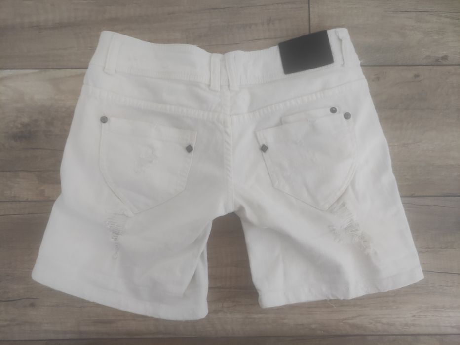 Spodenki jeansowe Bershka 34