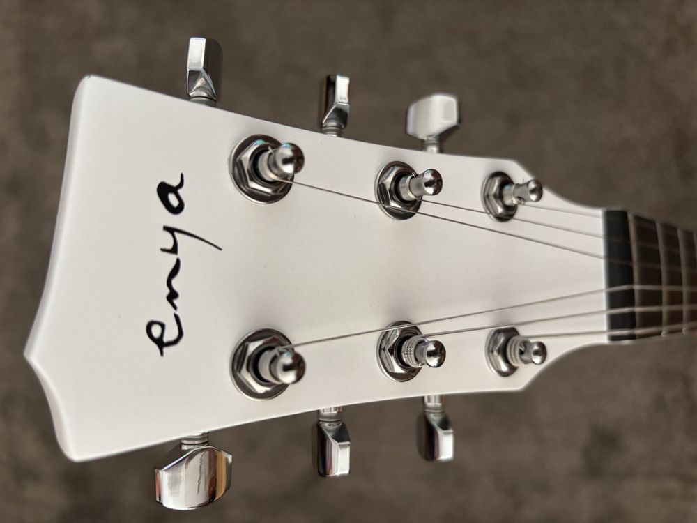 Vendo Guitarra Enya Nova Go Sonic