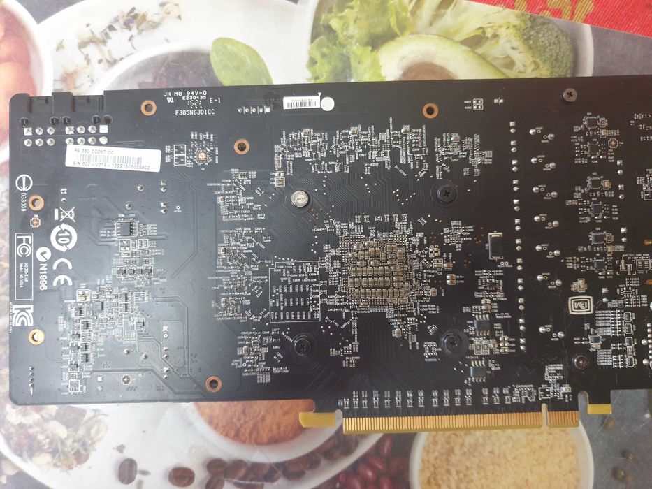 GRAFICA Radeon R9 380