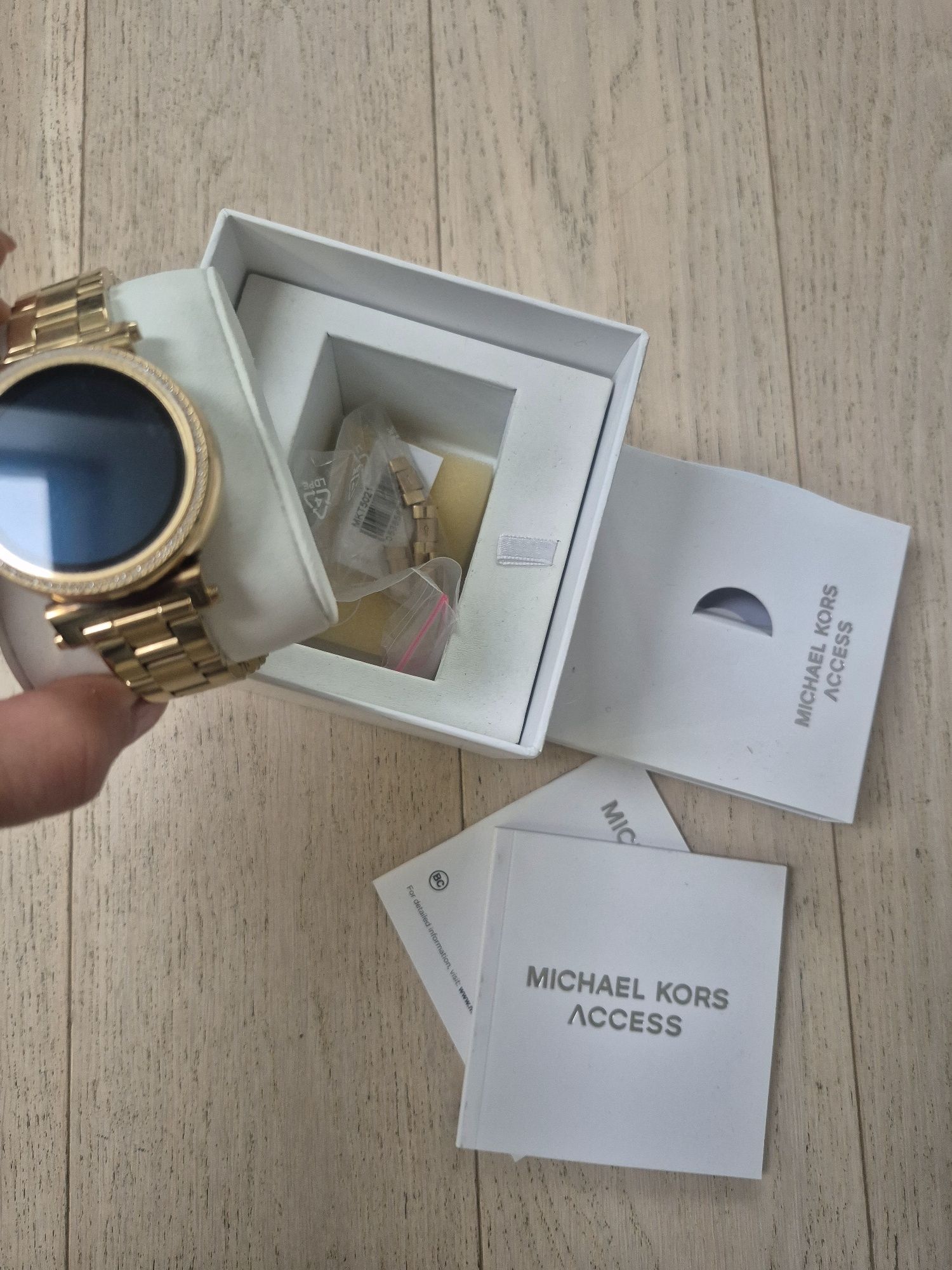 Smartwatch Michael Kors zloty