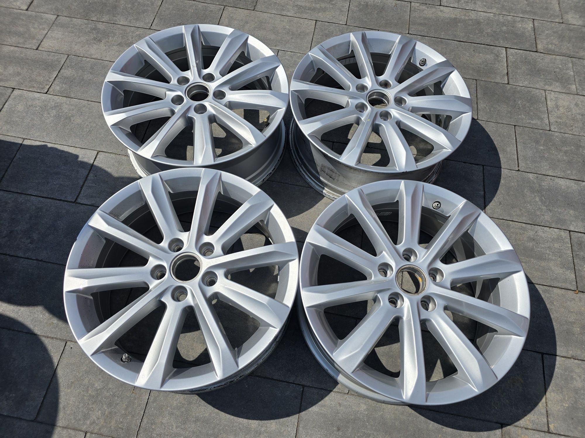 Alufelgi 17' VW Passat, golf,touran, seat, skoda